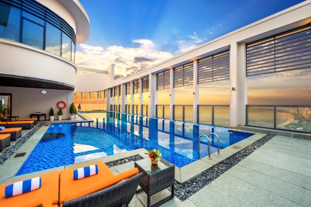 Da Nang Ocean View Luxury Apartment Exteriör bild